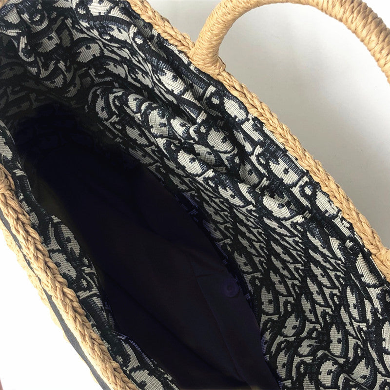 SolunaWeave™ – Coastal Barrel Straw Satchel